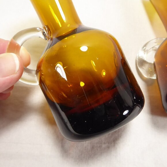 2 Vintage MCM Hand-Blown Amber Glass Miniature Pitchers Cruets Bud Vase Vases - Picture 7 of 8